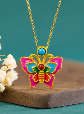 珐琅彩蝴蝶绿松点翠项链红玛瑙古法吊坠锁骨链古法金女时尚饰品