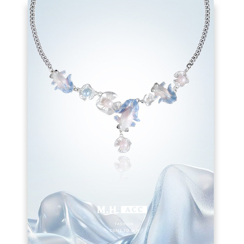 甜酷风新款蓝色金鱼项链女款时尚小众甜美多巴胺高级感锁骨链配饰