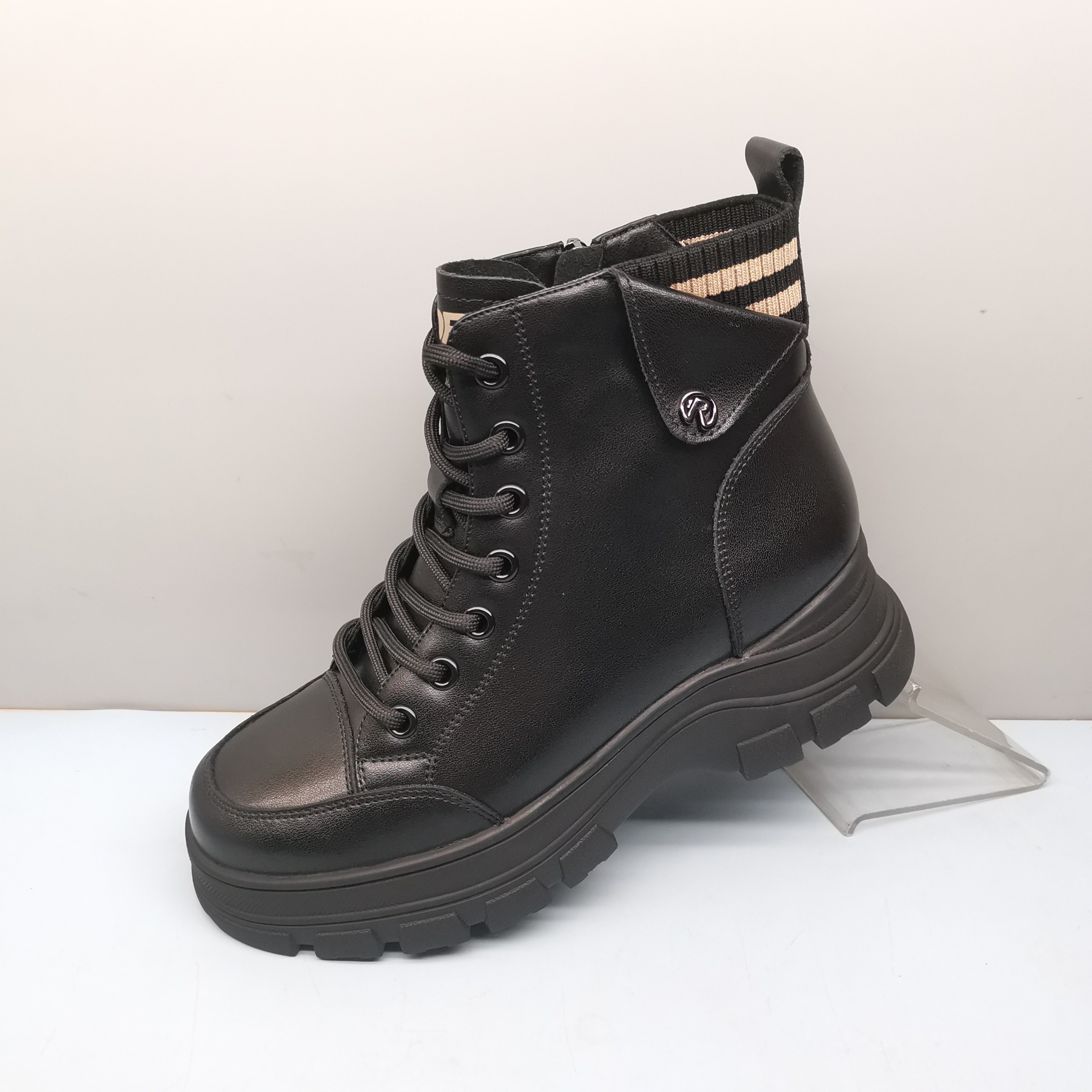 红蜻蜓短筒靴女秋冬新款CD61989001H时尚百搭厚底增高马丁靴女棉,女鞋,马丁靴,淘宝优惠券,粉丝福利购,淘宝优惠卷