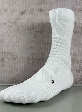 UZPO 篮球袜中帮实战运动健身休闲纯白黑色毛巾底防滑耐磨透气ADM