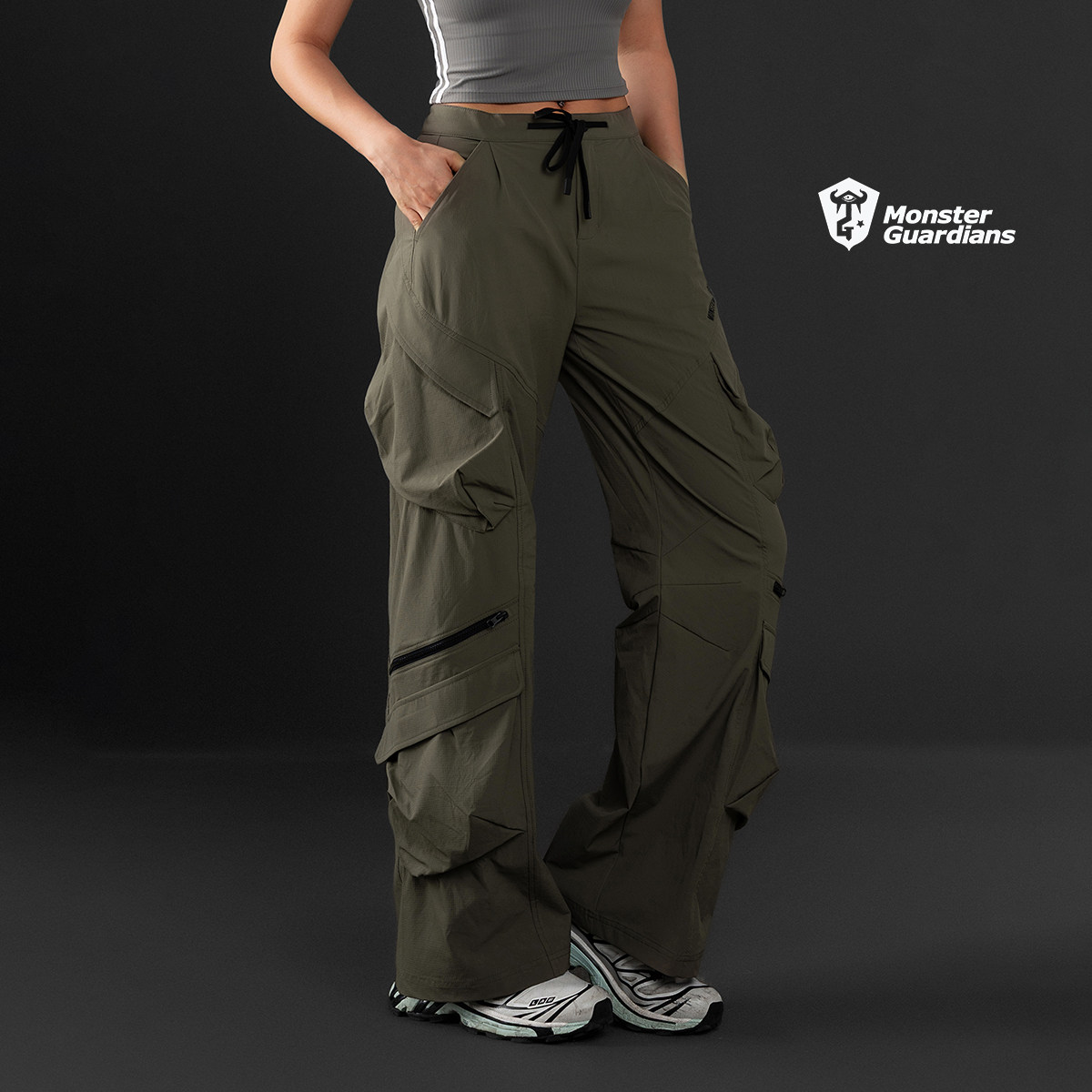 Monster Guardians未来感系列运动宽松直筒户外徒步伞兵工装裤女