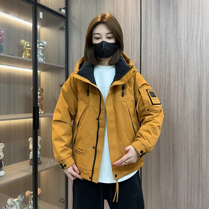 白鸭绒潮流冲锋衣爆款工装羽绒服