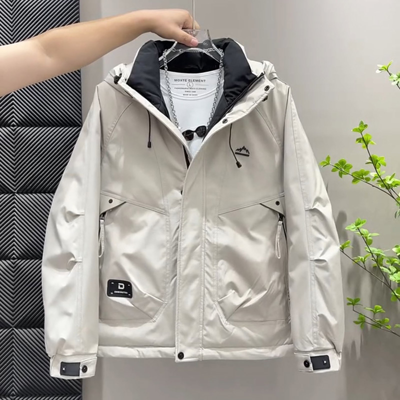 户外休闲风连帽痞帅保暖羽绒服