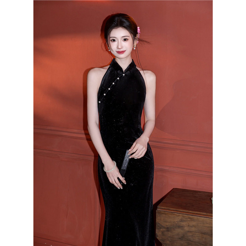 江南司造丨旗袍黑色丝绒挂脖女新中式改良年轻款高级感晚礼服连衣图片