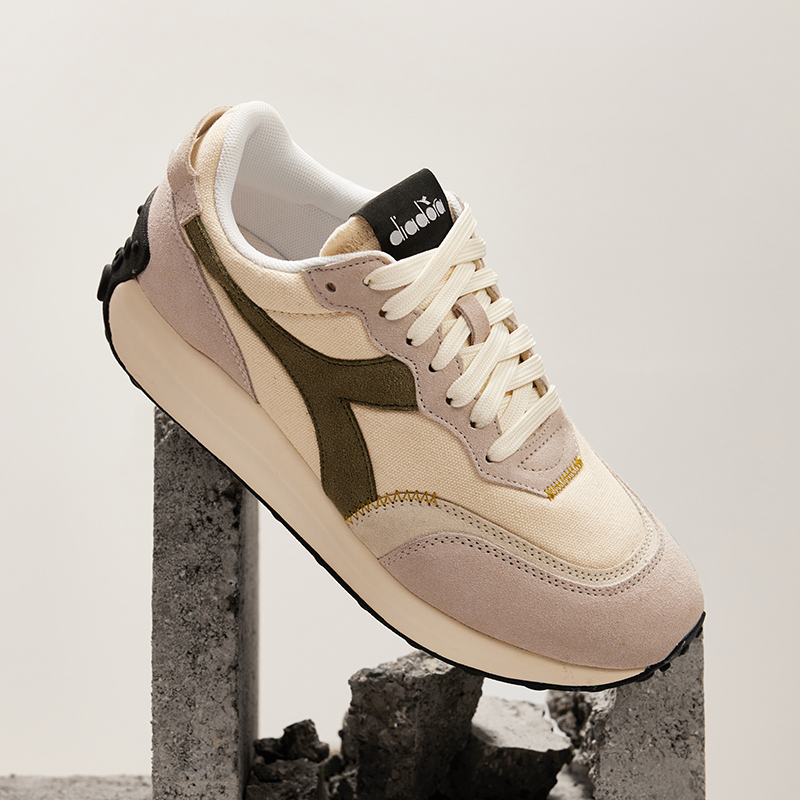 休闲鞋Diadora低帮系带情侣