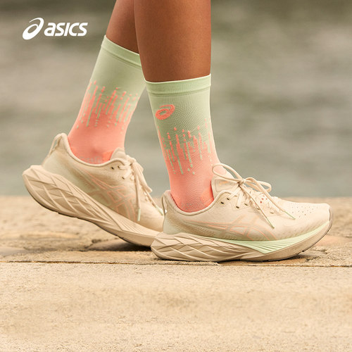 透气缓震女跑鞋Asics/亚瑟士