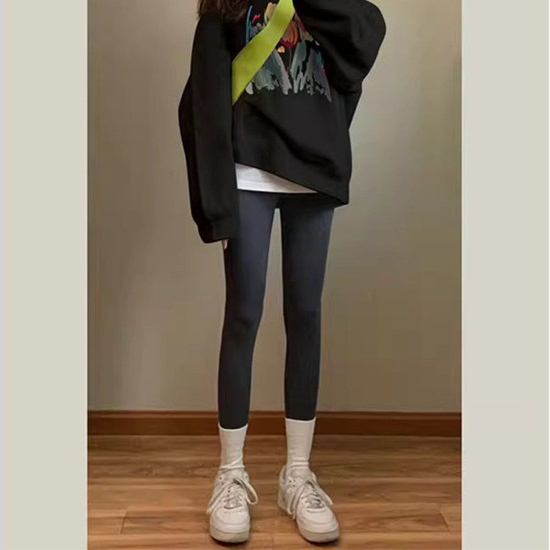 品牌折扣正品女装断码清仓特价不能退换搭配鲨鱼裤的卫衣女秋冬
