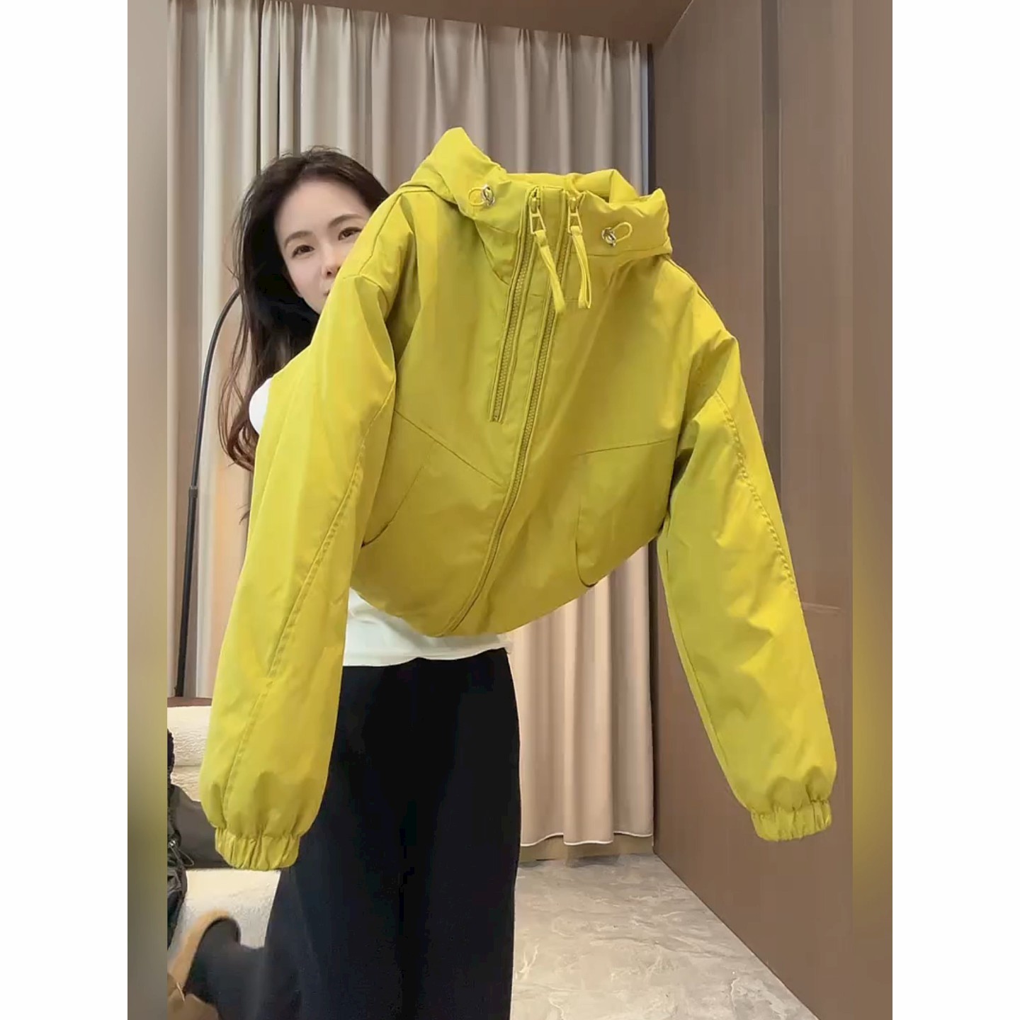 品牌折扣正品女装断码清仓特价不能退换欧货黄绿色连帽双拉链冲锋