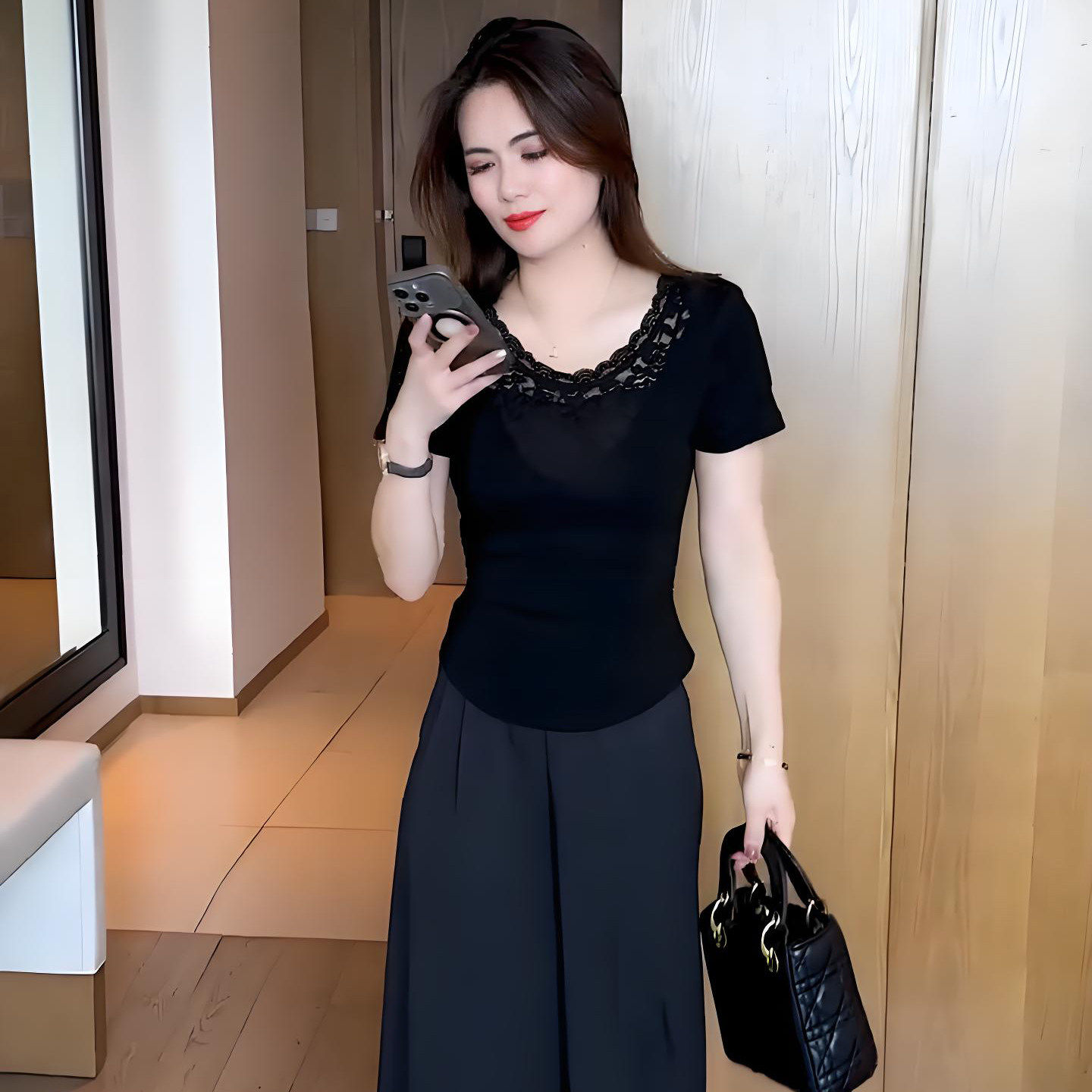 品牌折扣正品女装断码清仓特价不能退换欧货高端大牌蕾丝镂空短袖