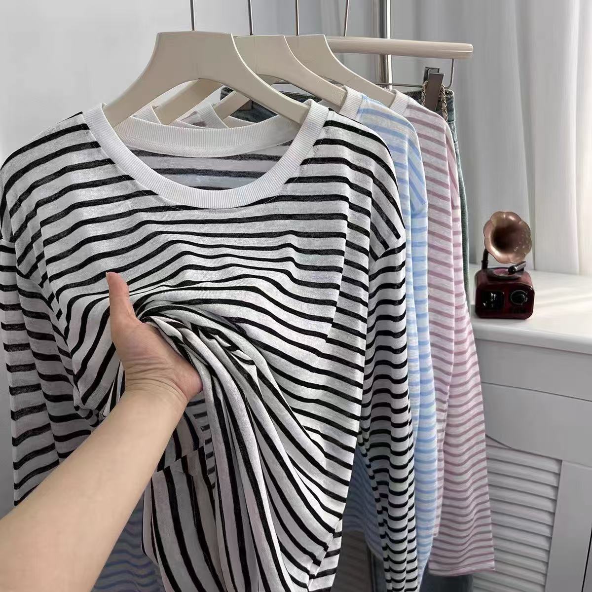 品牌折扣正品女装断码清仓特价不能退换条纹冰丝针织防晒长袖T恤