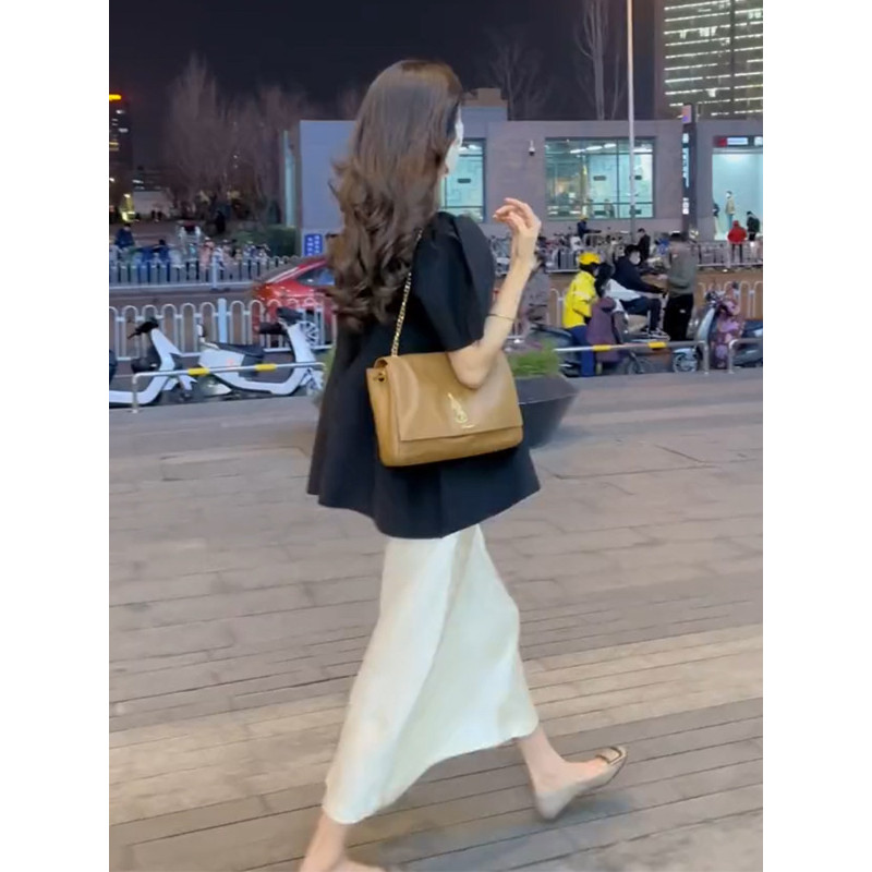 品牌折扣正品女装断码清仓特价不能退换成套搭配减龄套装裙夏季