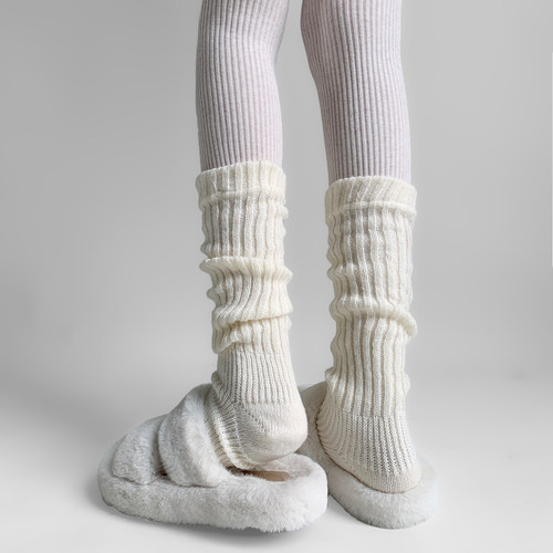 夜间教习室针织袜子女中筒白色粗线jk坑条小腿袜秋冬款保暖长筒袜
