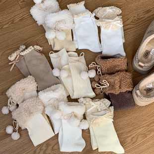 夜间教习室毛绒袜子冬季外穿中筒白色毛球蝴蝶结美拉德色系堆堆袜