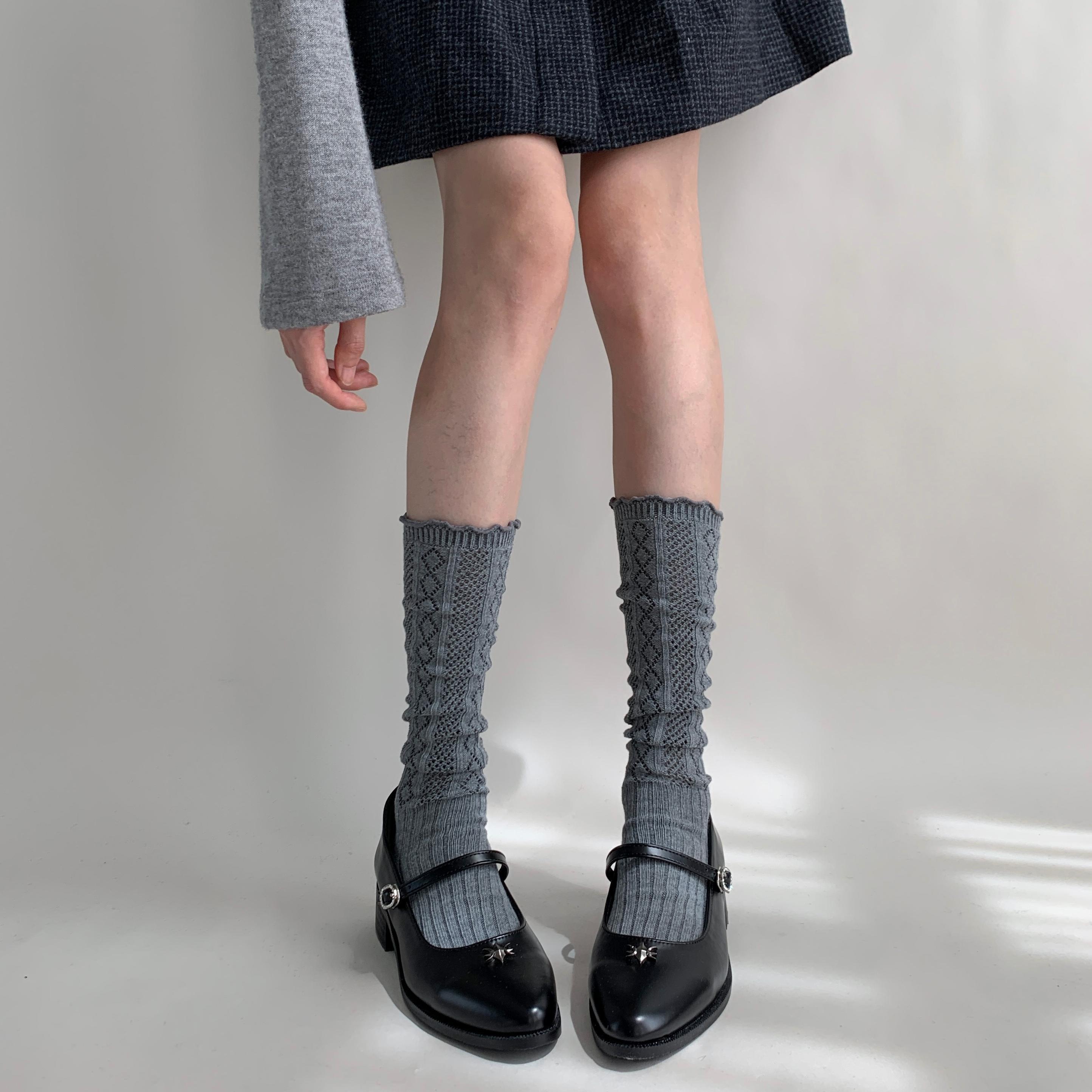 夜间教习室灰色中筒袜女夏薄款菱格镂空花边堆堆袜简约日系jk袜子