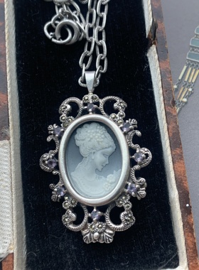 欧洲古董维多利亚时期卡梅奥项链胸针紫水晶马克赛石镶嵌，链长57