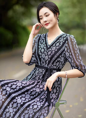 90291 2024夏季新品女装重磅真丝连衣裙法式优雅全身重工刺绣裙子
