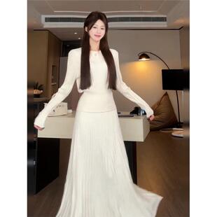 2025新款大方得体针织长袖连衣裙子女秋冬季内搭毛衣套装收腰长裙