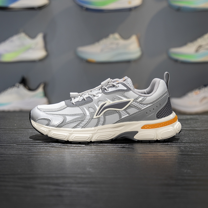 李宁四季通用减震回弹童休闲鞋