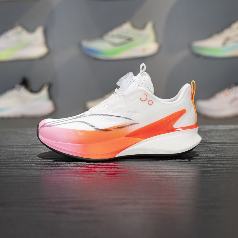 李宁四季通用减震回弹童跑步鞋