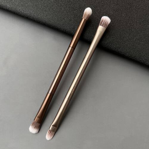 UD3代双头眼影刷 金属柄遮瑕刷 大号化妆刷 眼影盘同款