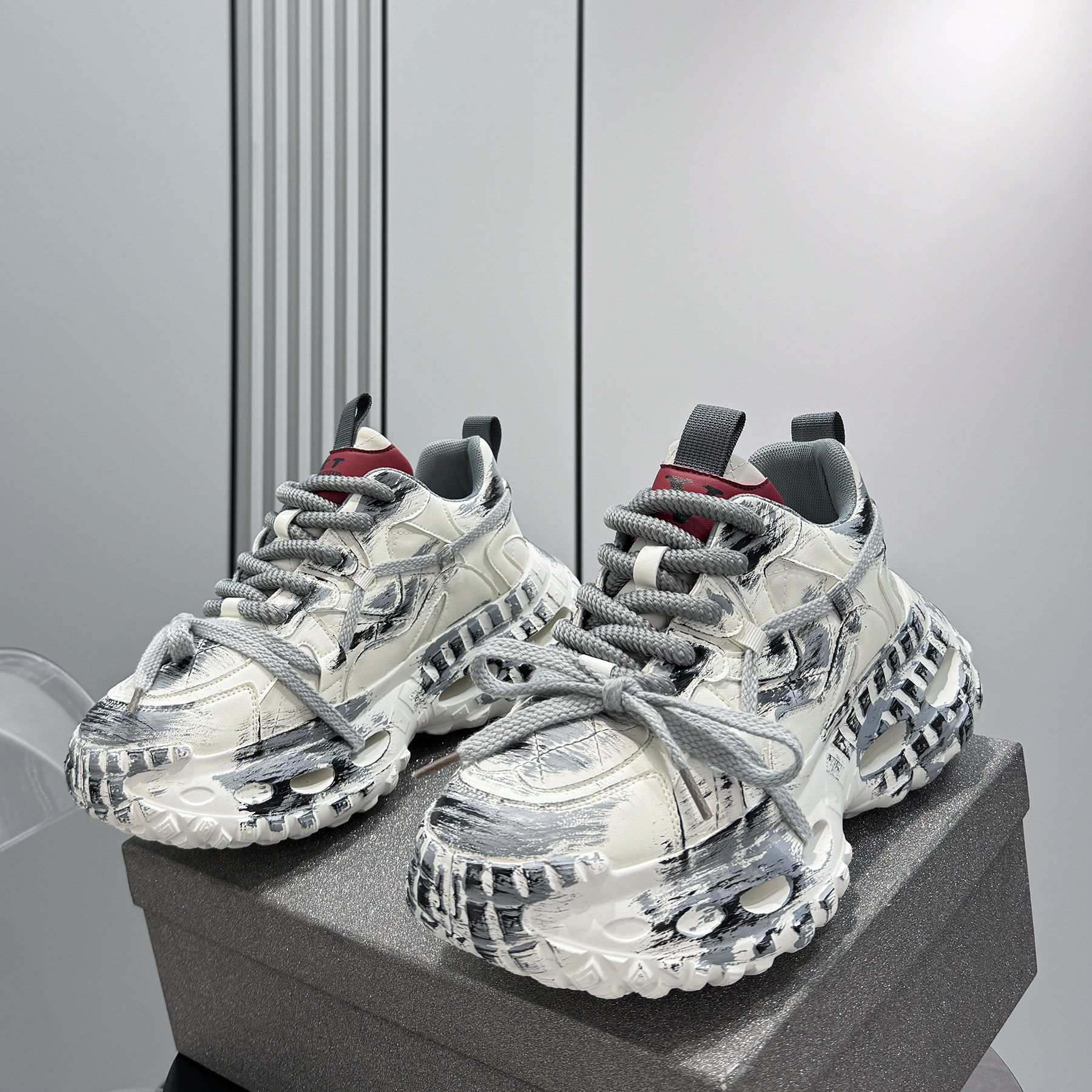 鞋子男鞋2026新款冬男士潮牌酷感风超火老爹鞋厚底增高休闲运动鞋,流行男鞋,老爹鞋,淘宝优惠券,粉丝福利购,淘宝优惠卷