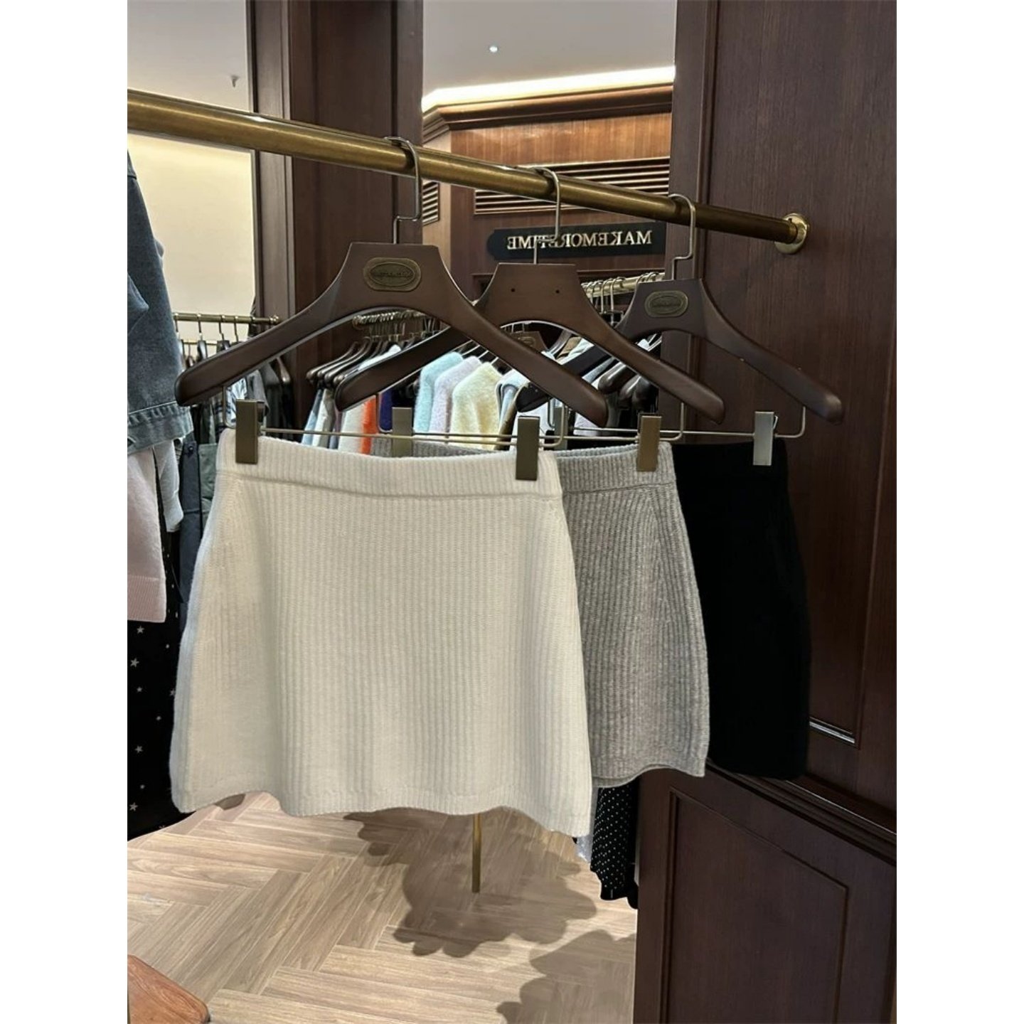 胖MM韩版宽松遮臀休闲叠穿百搭半身裙300斤屁帘卫衣下摆针织短裙