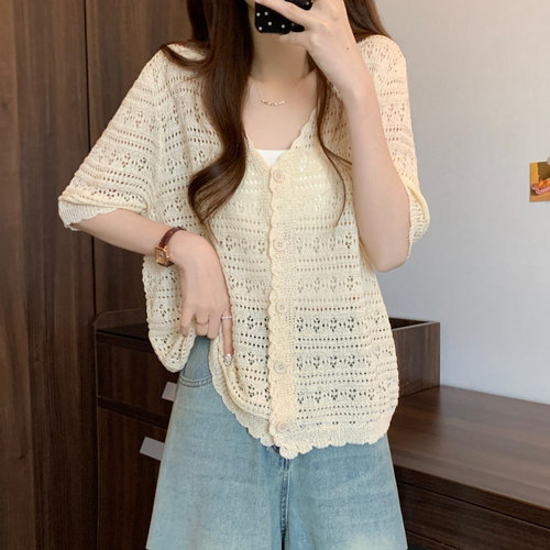 胖MM镂空V领冰丝针织衫