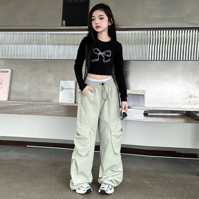 女童套装春装2026新款儿童韩系穿搭大童女孩春秋时髦工装裤两件套