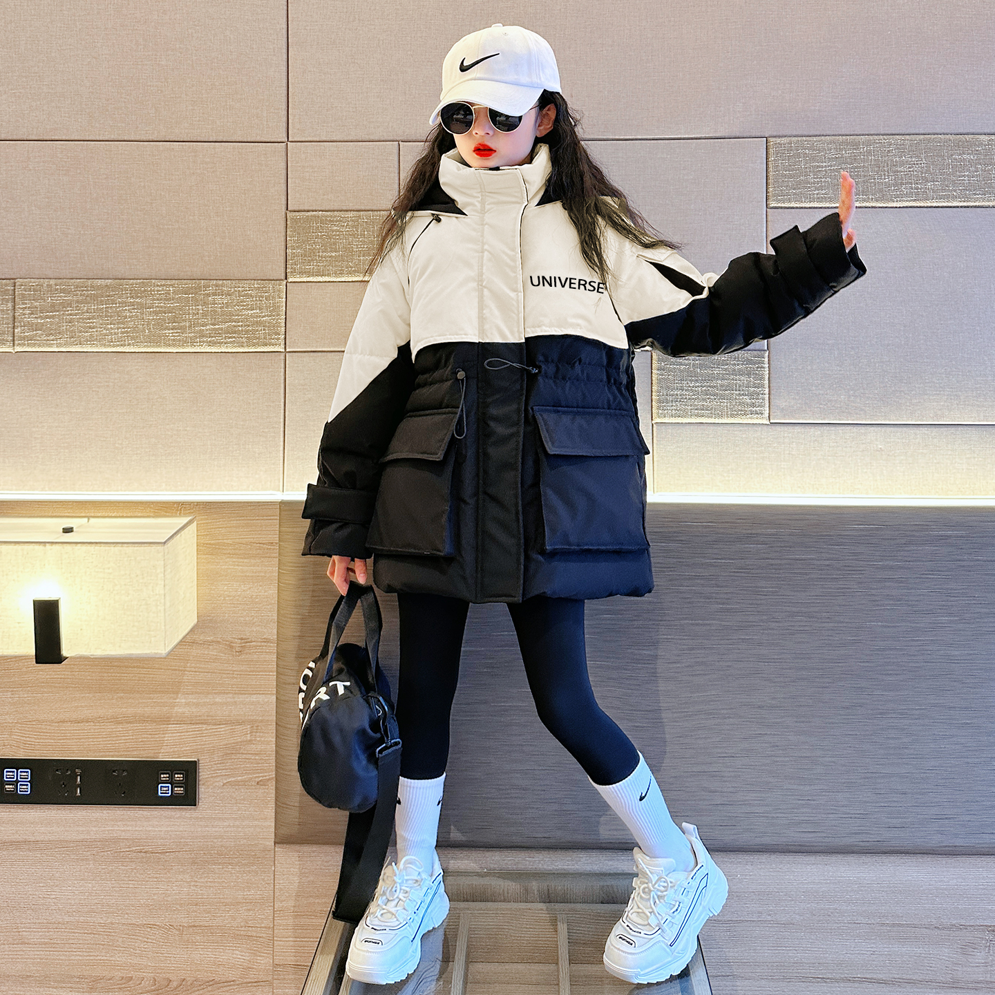 90白鸭绒外套女大童保暖羽绒服