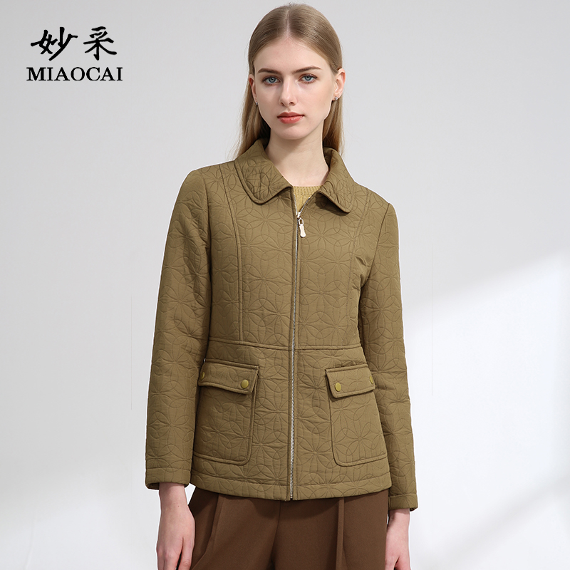 妙采简约纯色短款修身棉服