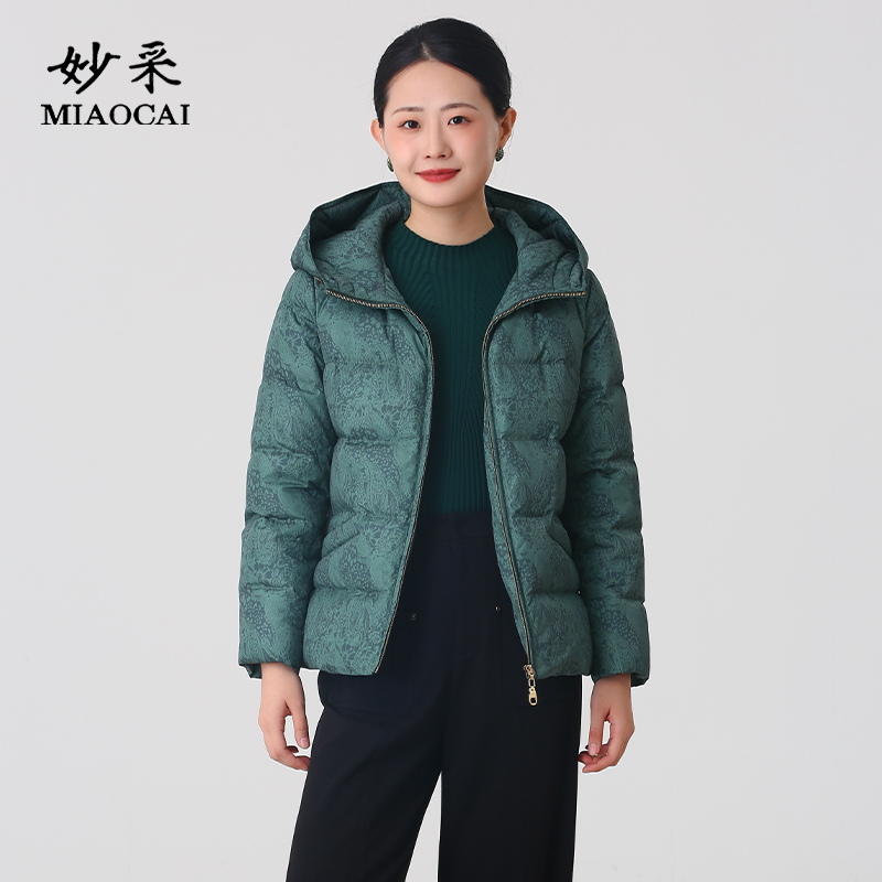 中老年女装高端白鸭绒连帽羽绒服