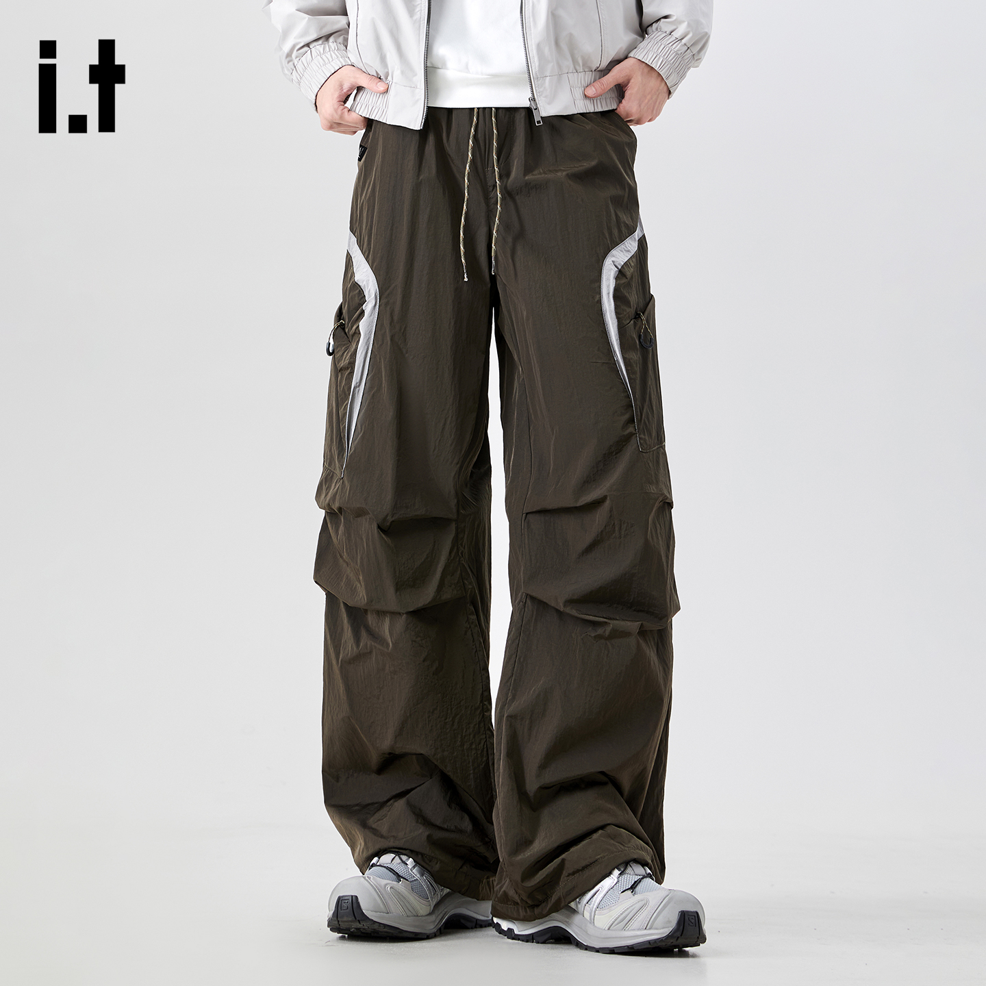 潮牌撞色户外运动伞兵裤男款