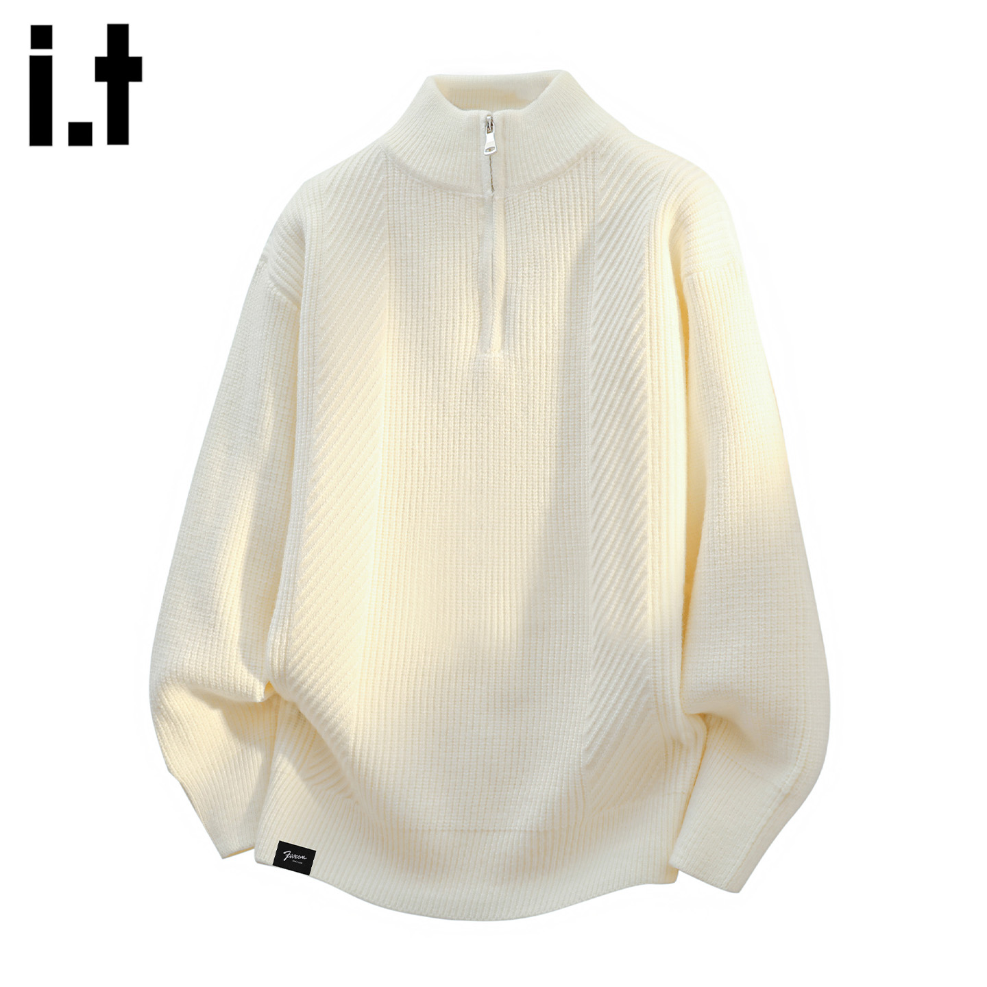 IT'S5cm白色半拉链立领毛衣