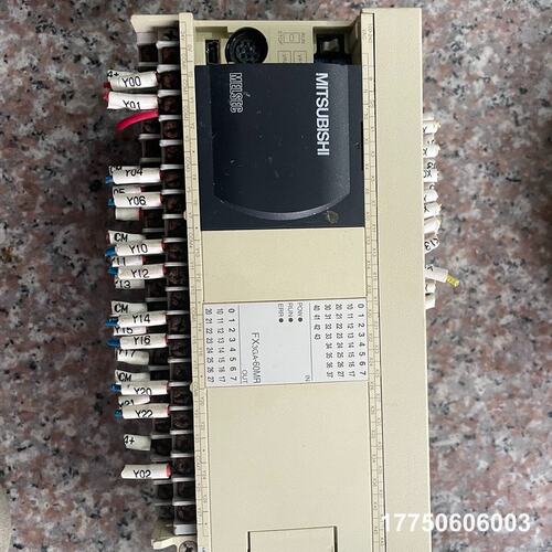 PLC-FX3GA-60MR-CM 一个 成色