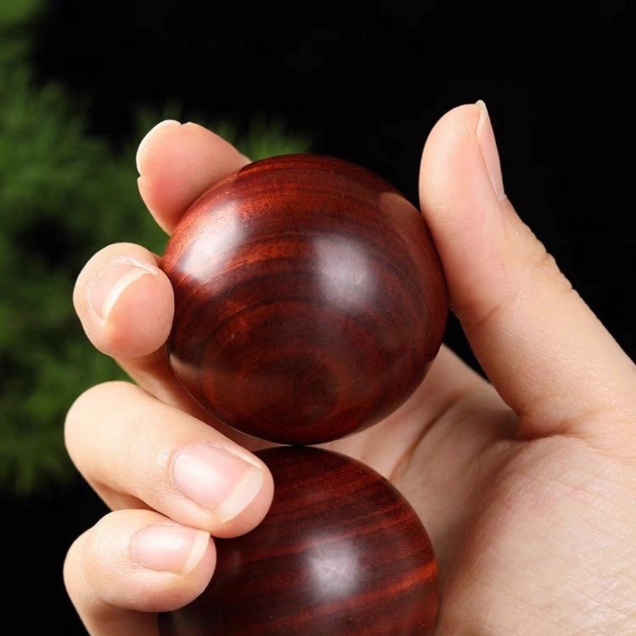 紫檀木健身球手盘把件保健按摩木质文玩实木质实心手握