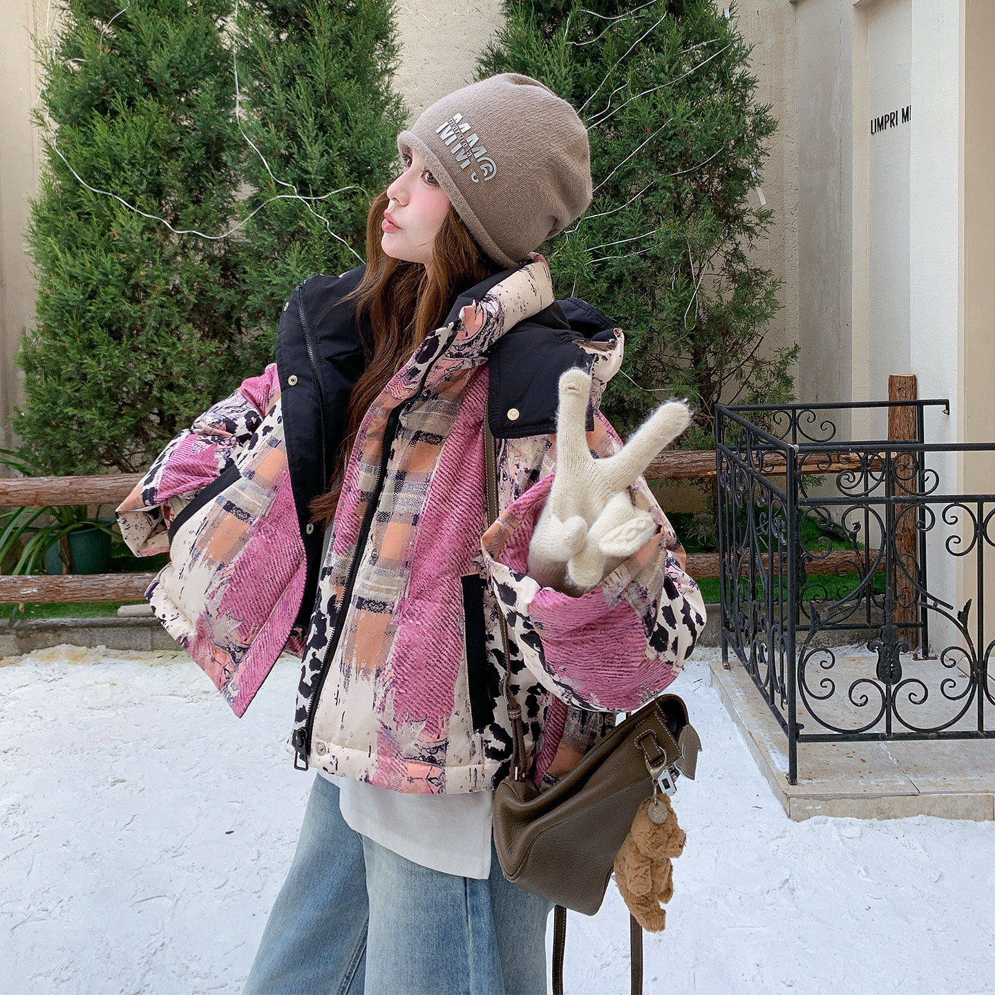 【档口有货】豹纹印花连帽羽绒服2D122-2770-P285控408，女装羽绒服，2D122