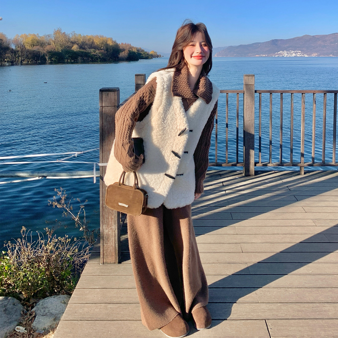 【档口有货】牛角扣皮毛一体毛衣3件套2D122-2780-P255控378,女装套装/套裙,2D122