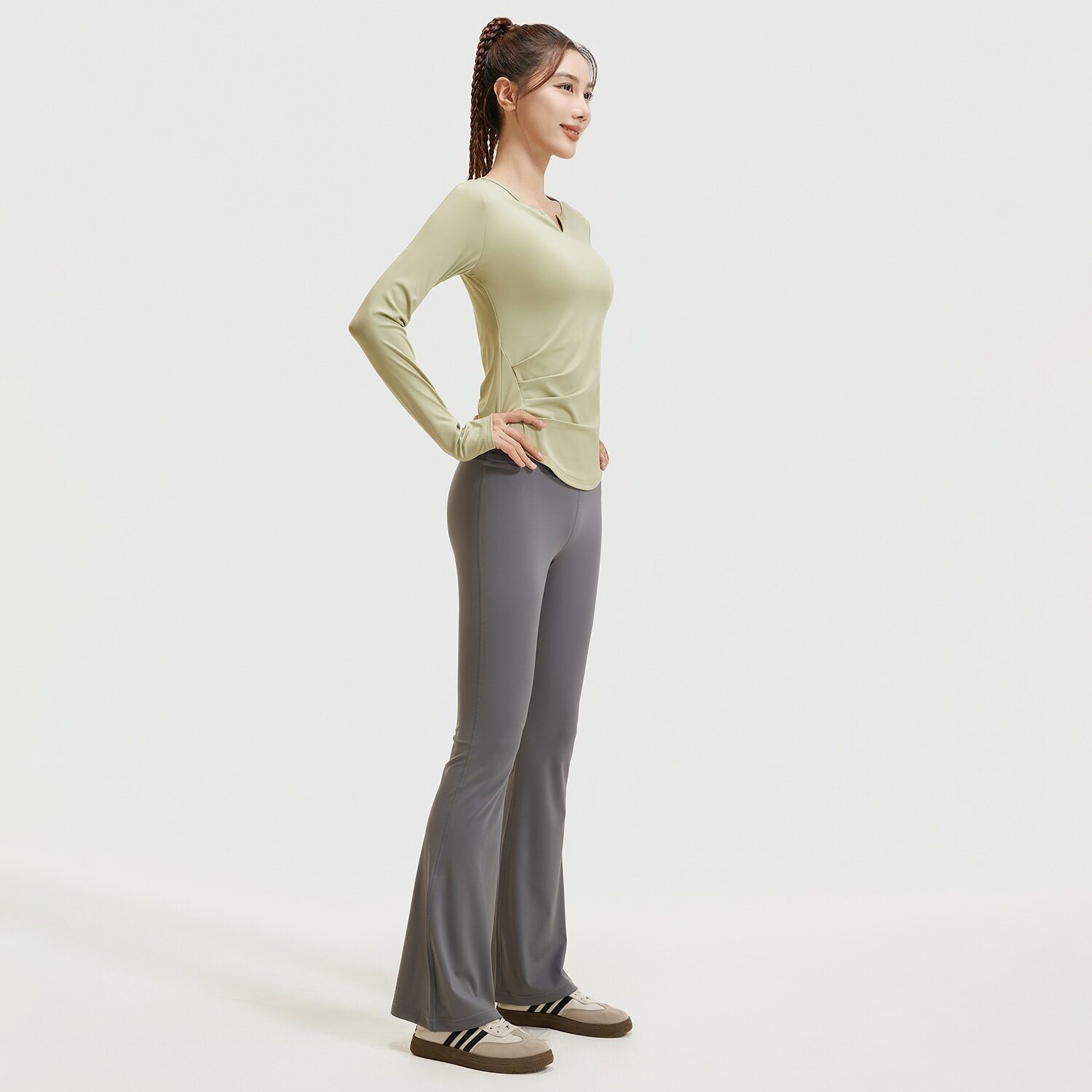 秋季v领瑜伽服套装褶皱裸感修身显瘦长款健身套装女