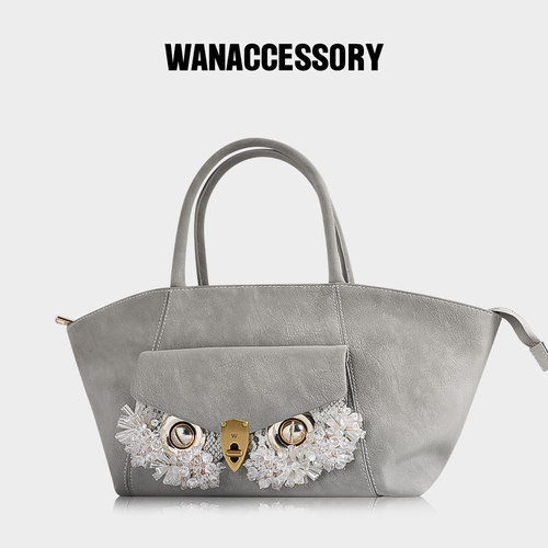 WANACCESSORY万蔻FACE ON/OFF系列NAMIB磨砂牛皮梯形包原创设计