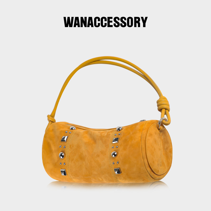 WANACCESSORY万蔻W SERIES系列单肩斜挎撞钉圆筒包 原创设计