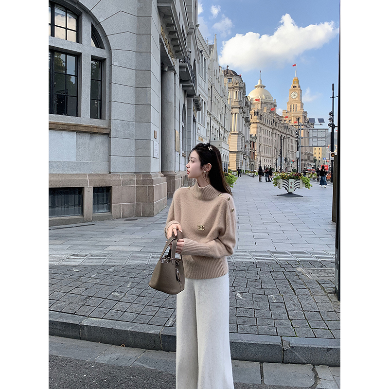 别致肩扣设计感金属扣高领毛衣