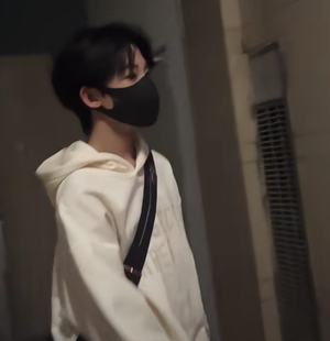 【杨博文陈奕恒同款】秋冬美式连帽卫衣印花女2024新款上衣外套