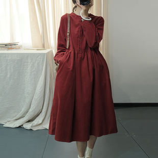 古与色秋上新森女文艺半开扣宽松腰大摆中长裙休闲长袖 条绒连衣裙