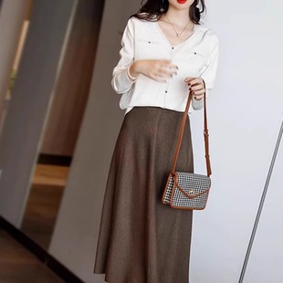 春装女2025年新款轻奢高级感女人味裙子开春穿搭一整套连衣裙套装