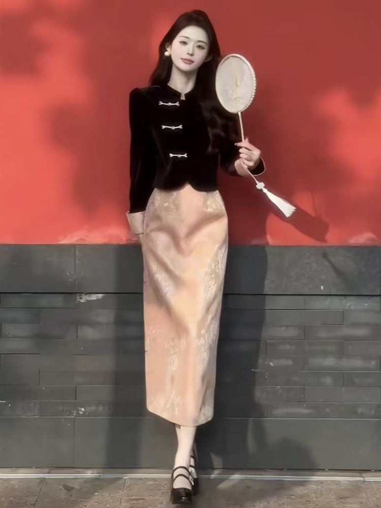 新中式国风套装订婚裙子女装穿搭参加婚礼抓周百日宴周岁宴妈妈装