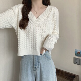v领毛衣女设计感秋冬短款 外穿上衣 慵懒风宽松套头麻花针织衫