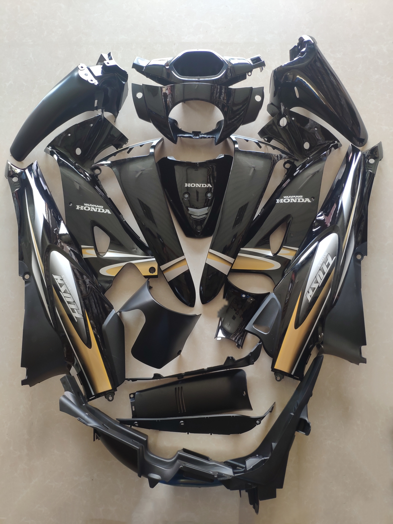 适用于五羊本田锋影WH125-6整车塑料件WY125-S 外观件全车塑料壳