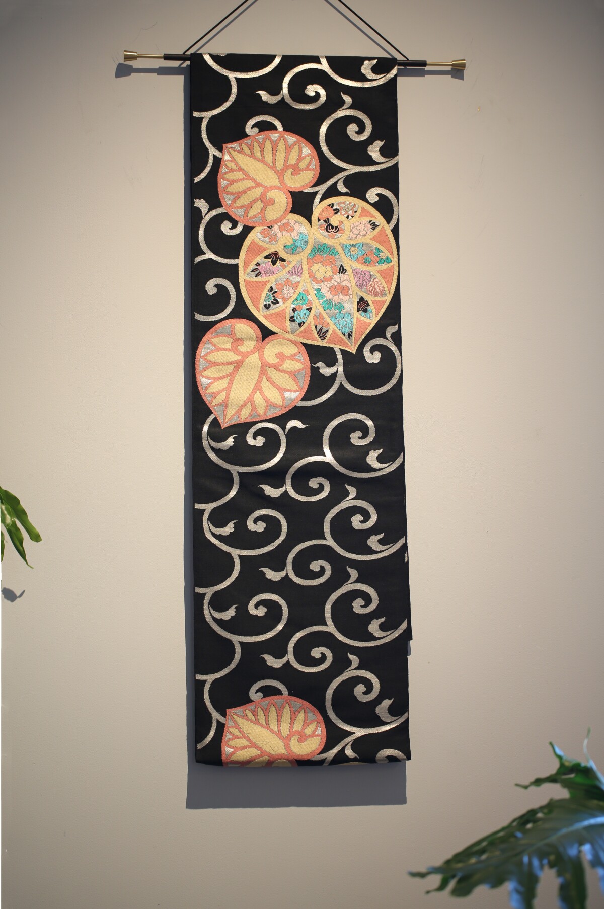 【中古品】西阵织茶席.粉色桃心银丝缠枝 织锦茶席/桌旗/墙裙装饰