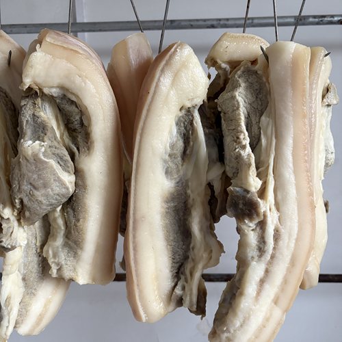农家土特产腊肉腌制传统工艺咸肉