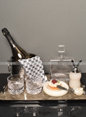 物与物 轻奢现代样板间吧台餐边柜酒具冰桶调酒托盘点心装饰摆件